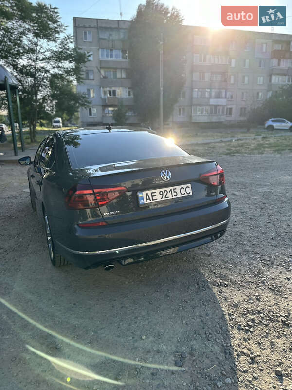 Седан Volkswagen Passat 2017 в Івано-Франківську
