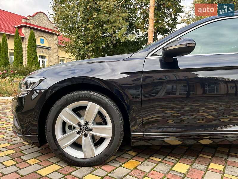 Універсал Volkswagen Passat 2019 в Києві