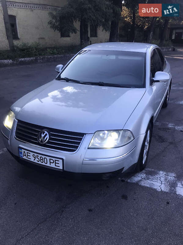 Седан Volkswagen Passat 2004 в Кам'янському фото 10 Седан Volkswagen Passat 2004 в Кам'янському