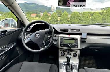 Универсал Volkswagen Passat 2006 в Хусте