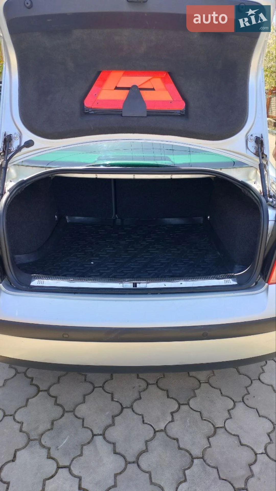 Volkswagen Passat 2003 VIN WVWZZZ3BZ4P045867 фото оголошення 5 з 15