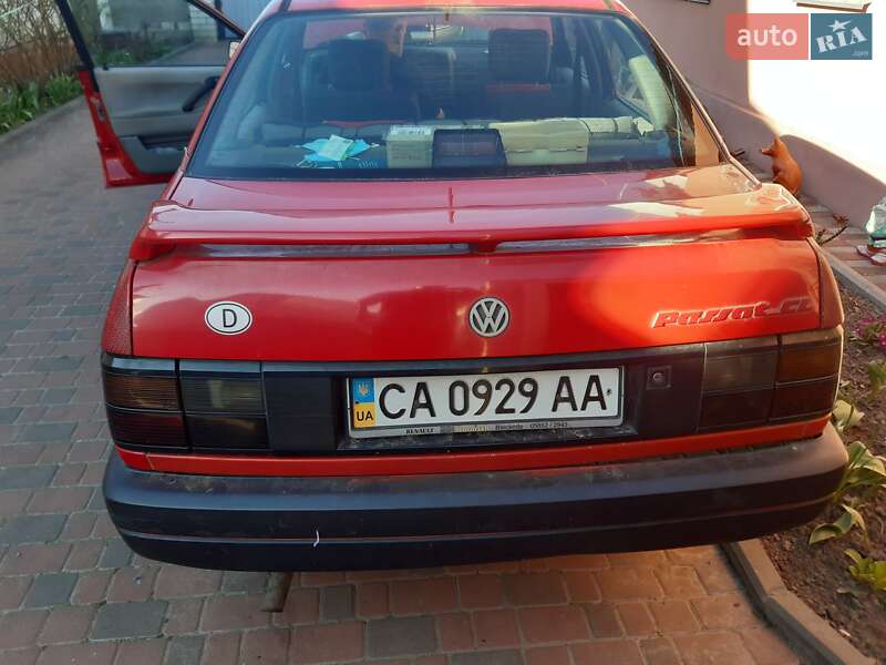 Седан Volkswagen Passat 1989 в Черкасах