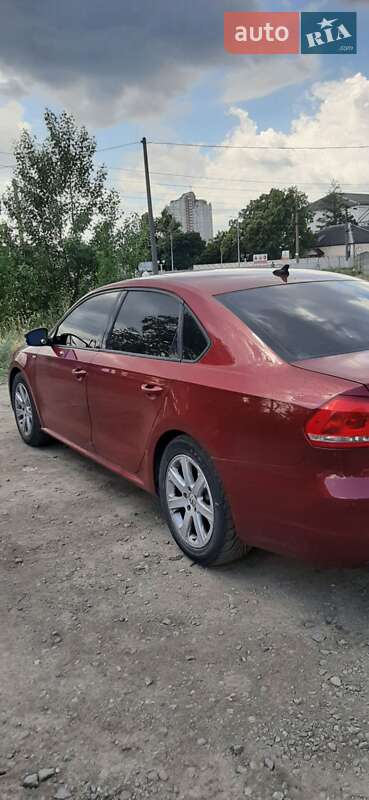 Седан Volkswagen Passat 2014 в Києві
