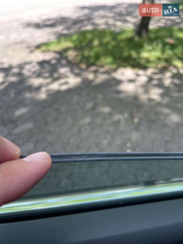 Седан Volkswagen Passat 2019 в Киеве