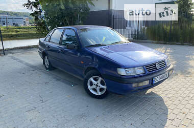 Седан Volkswagen Passat 1994 в Івано-Франково