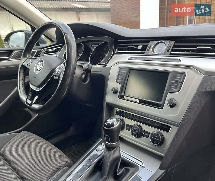 Универсал Volkswagen Passat 2016 в Золочеве фото 55 Универсал Volkswagen Passat 2016 в Золочеве