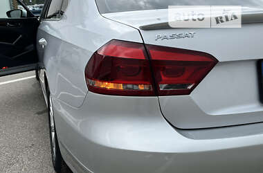 Седан Volkswagen Passat 2012 в Киеве