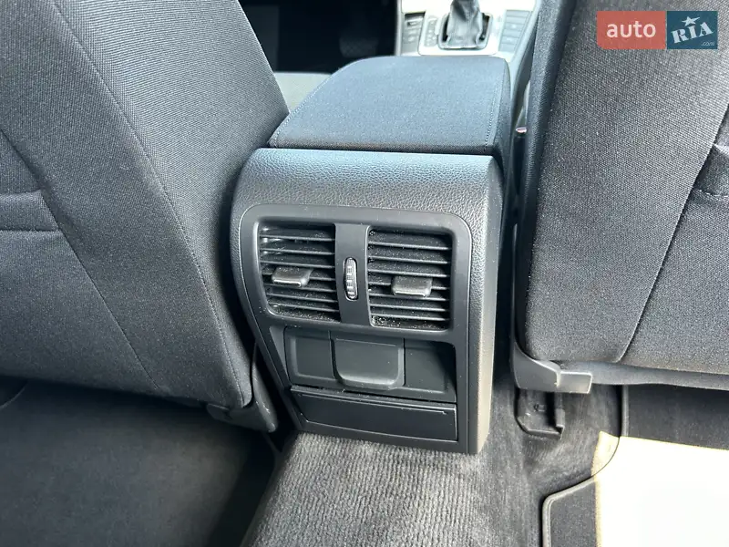 Volkswagen Passat 2011 VIN WVWZZZ3CZCE079010 фото оголошення 44 з 132