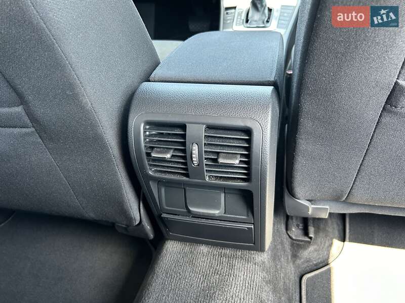 Універсал Volkswagen Passat 2011 в Києві