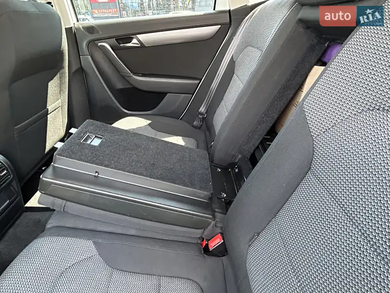 Volkswagen Passat 2011 VIN WVWZZZ3CZCE079010 фото оголошення 70 з 132