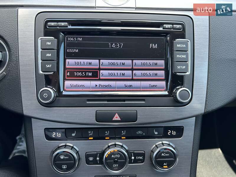 Універсал Volkswagen Passat 2011 в Києві