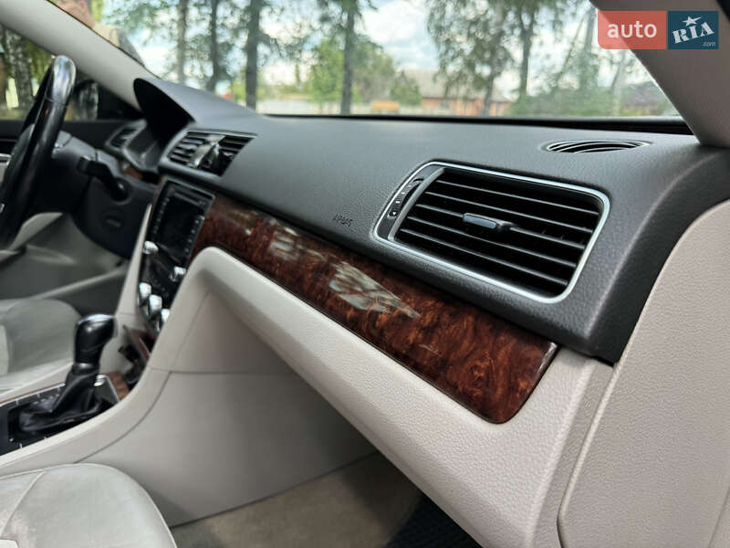 Седан Volkswagen Passat 2013 в Ахтырке