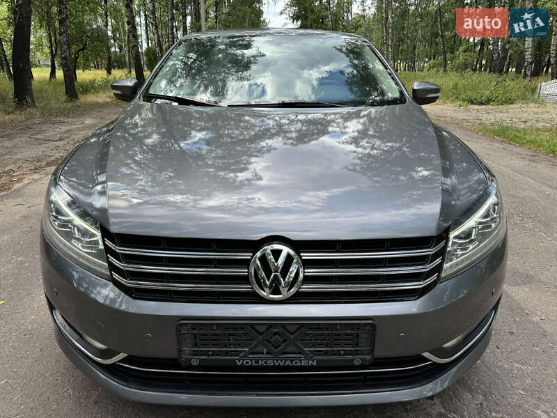Седан Volkswagen Passat 2013 в Ахтырке