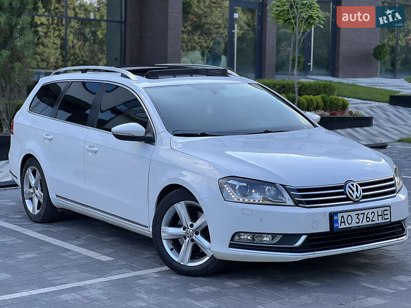 Универсал Volkswagen Passat 2011 в Ужгороде
