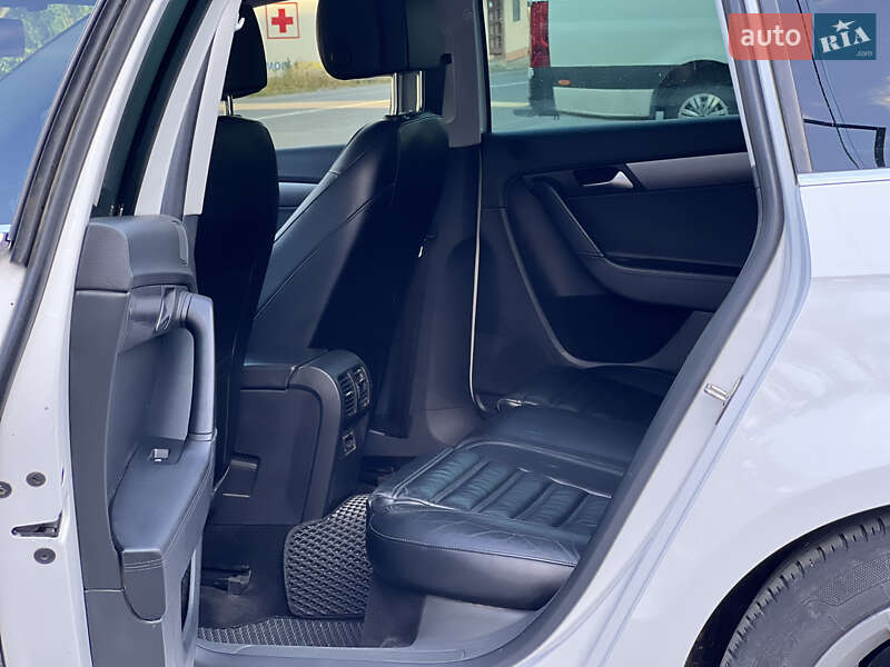 Универсал Volkswagen Passat 2011 в Ужгороде