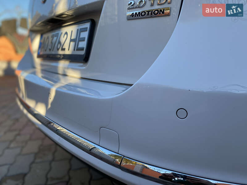 Универсал Volkswagen Passat 2011 в Ужгороде