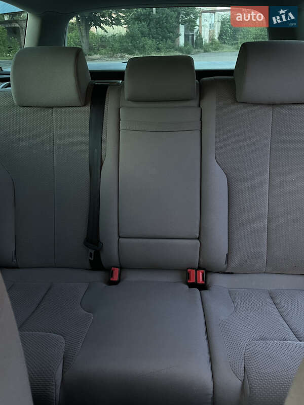 Універсал Volkswagen Passat 2006 в Вараші