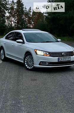 Седан Volkswagen Passat 2016 в Черкассах