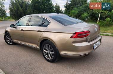 Седан Volkswagen Passat 2015 в Долинской