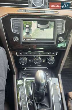 Седан Volkswagen Passat 2015 в Долинской