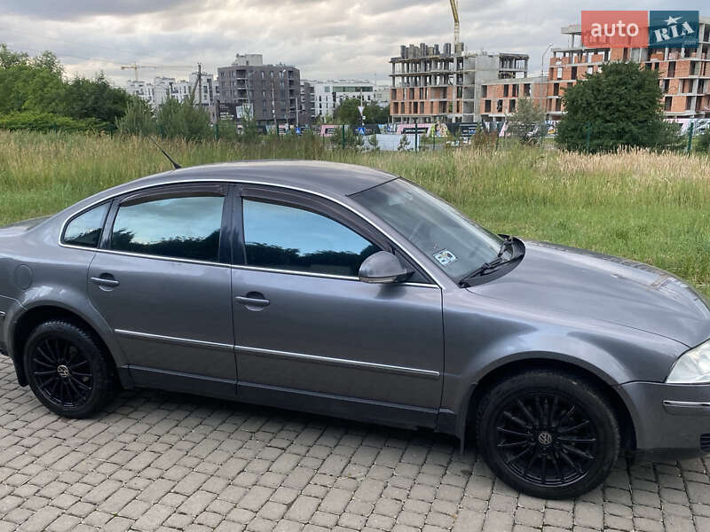 Седан Volkswagen Passat 2005 в Львові