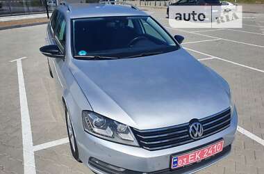 Універсал Volkswagen Passat 2014 в Луцьку