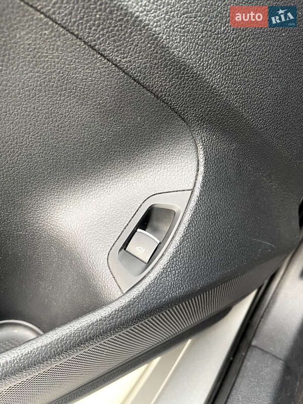 Седан Volkswagen Passat 2012 в Бродах фото 31 Седан Volkswagen Passat 2012 в Бродах