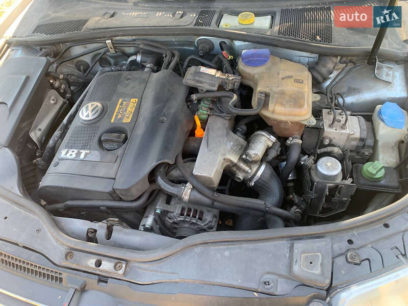 Универсал Volkswagen Passat 2001 в Киеве