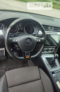 Универсал Volkswagen Passat 2015 в Ивано-Франковске