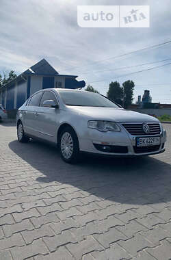 Седан Volkswagen Passat 2005 в Хмельницькому