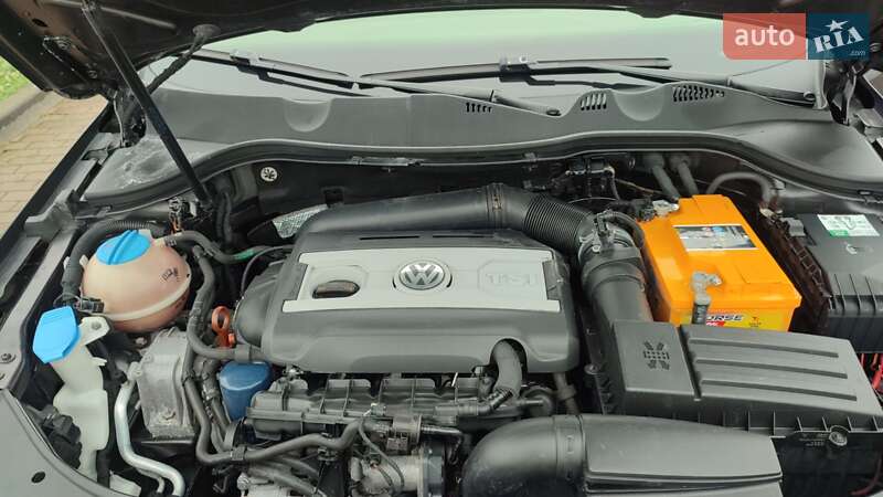 Седан Volkswagen Passat 2011 в Виноградове