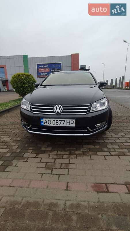 Седан Volkswagen Passat 2011 в Виноградове