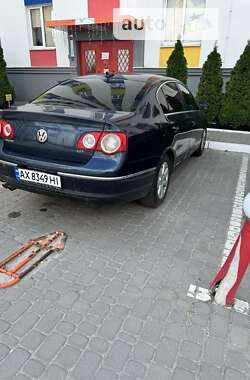 Седан Volkswagen Passat 2005 в Харкові