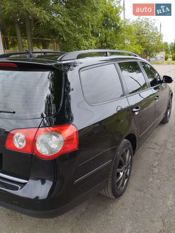 Универсал Volkswagen Passat 2009 в Запорожье