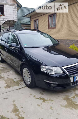 Універсал Volkswagen Passat 2006 в Коломиї