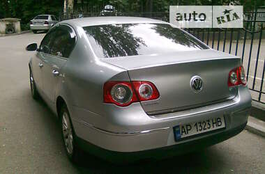 Седан Volkswagen Passat 2008 в Запоріжжі