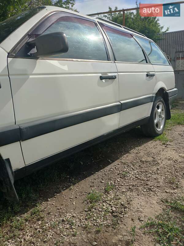 Универсал Volkswagen Passat 1989 в Днепре