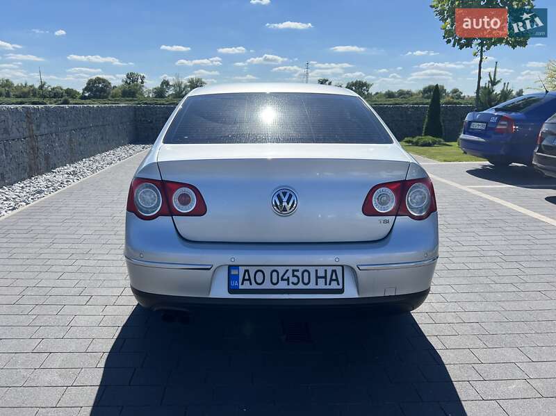 Седан Volkswagen Passat 2010 в Мукачевому