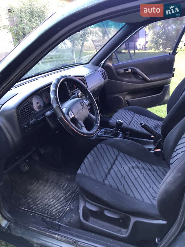 Седан Volkswagen Passat 1996 в Самборі фото 8 Седан Volkswagen Passat 1996 в Самборі