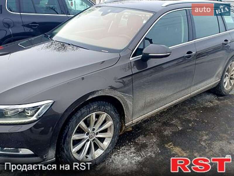 Универсал Volkswagen Passat 2017 в Самборе фото 4 Универсал Volkswagen Passat 2017 в Самборе