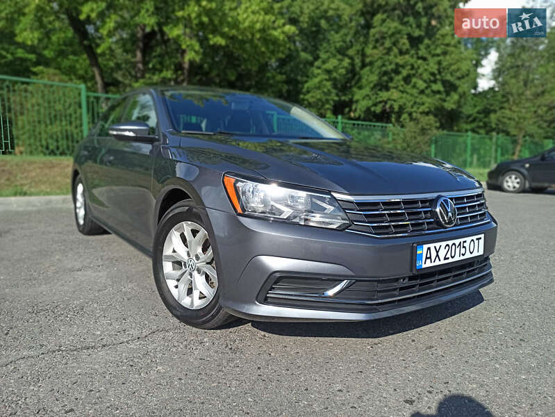 Седан Volkswagen Passat 2017 в Харькове