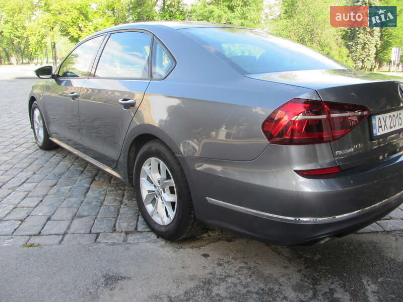 Седан Volkswagen Passat 2017 в Харькове