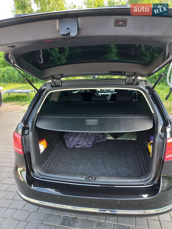 Універсал Volkswagen Passat 2014 в Рівному