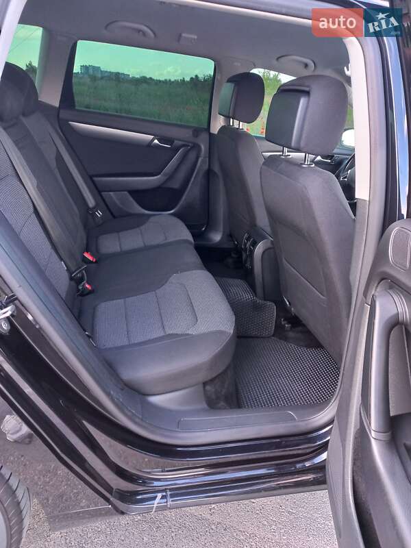 Універсал Volkswagen Passat 2014 в Рівному