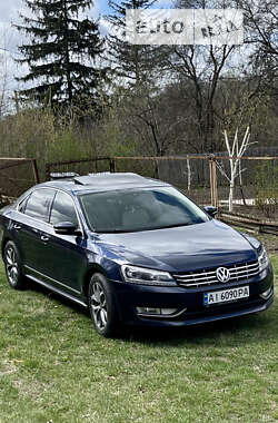 Седан Volkswagen Passat 2015 в Ірпені