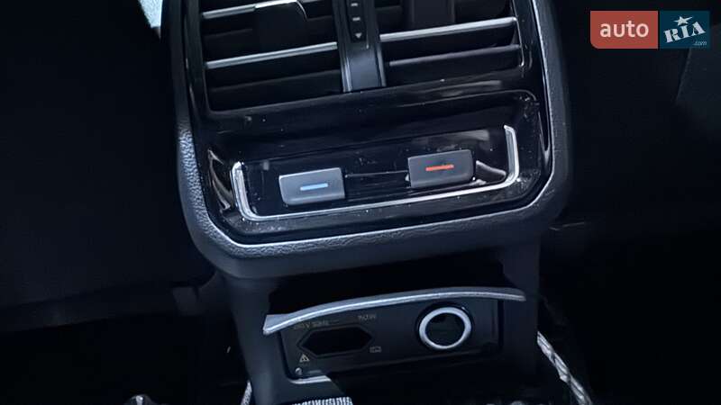 Универсал Volkswagen Passat 2018 в Киеве
