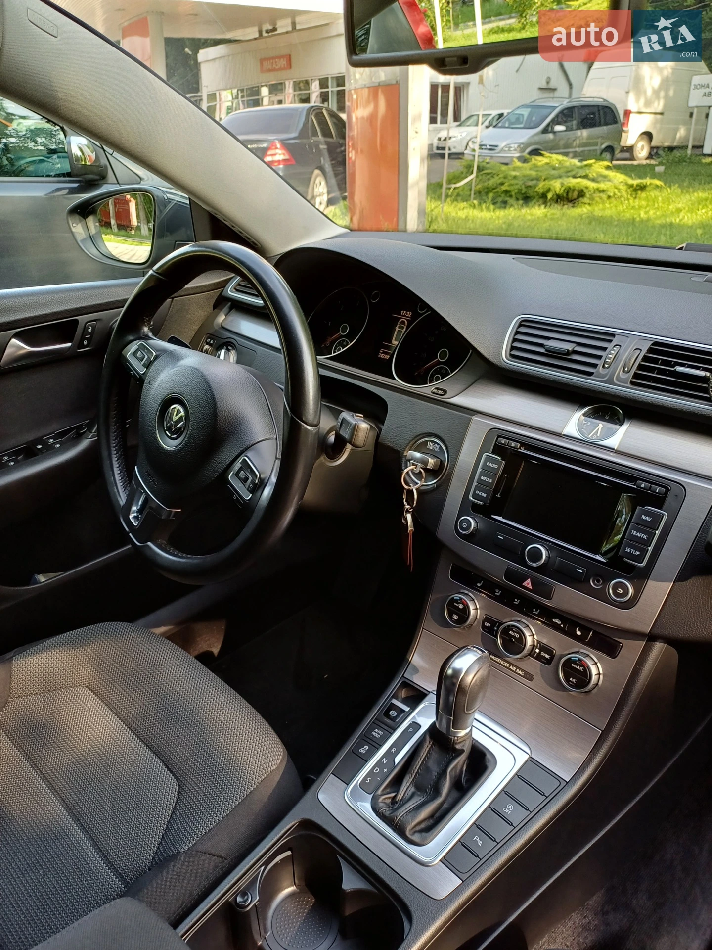 Volkswagen Passat 2013 VIN WVWZZZ3CZEE050672 фото оголошення 7 з 13