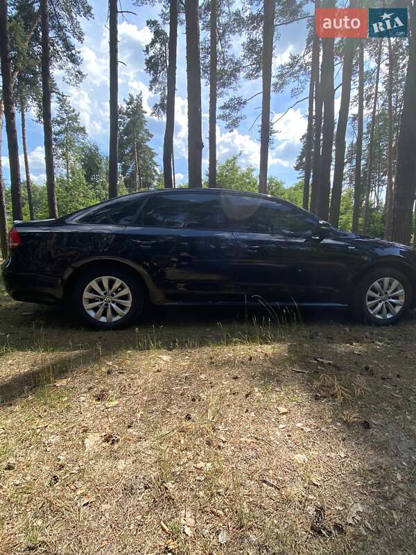 Седан Volkswagen Passat 2014 в Недригайліву