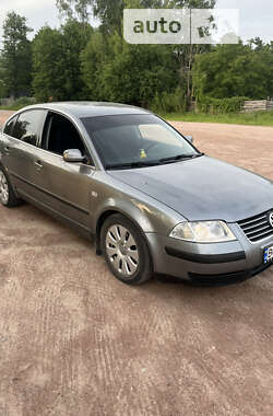 Седан Volkswagen Passat 2001 в Житомирі