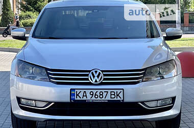Седан Volkswagen Passat 2013 в Житомирі